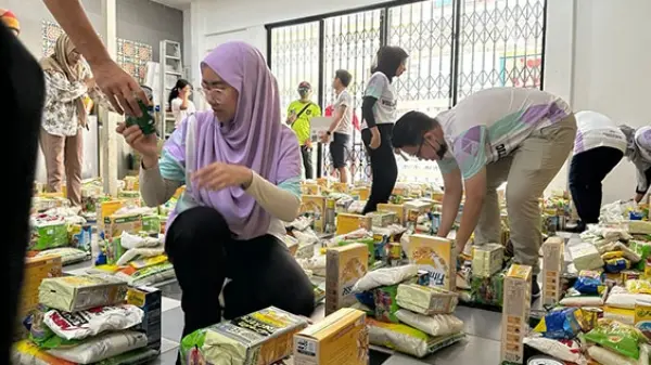 JK Budi X Homeless Folks 1