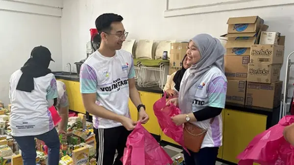 JK Budi X Homeless Folks 3